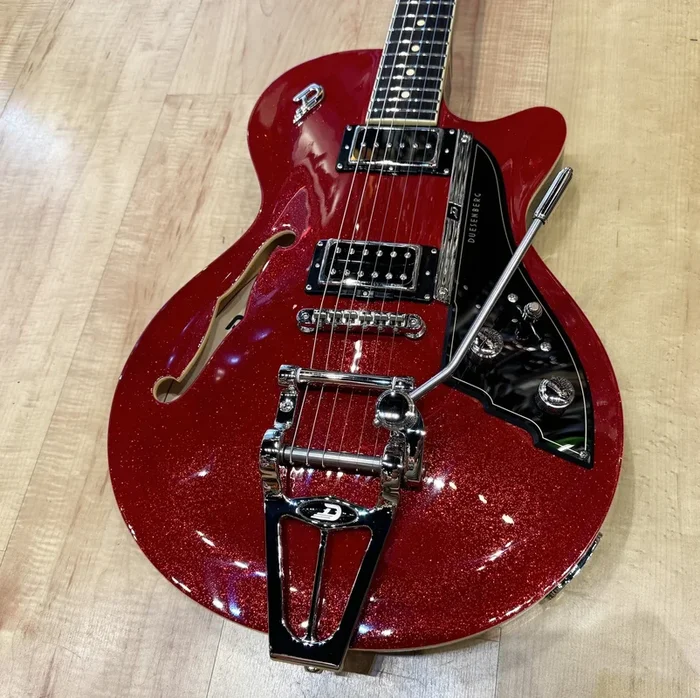 Duesenberg Starplayer TV Semi-Hollow Electric Guitar Red Sparkle