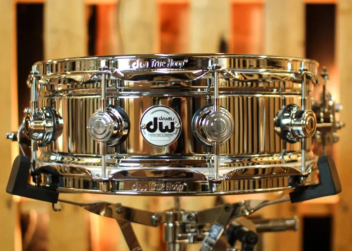 DW 5×14 Collector’s Chrome over Brass True Sonic Snare Drum – DRVC0514SAC