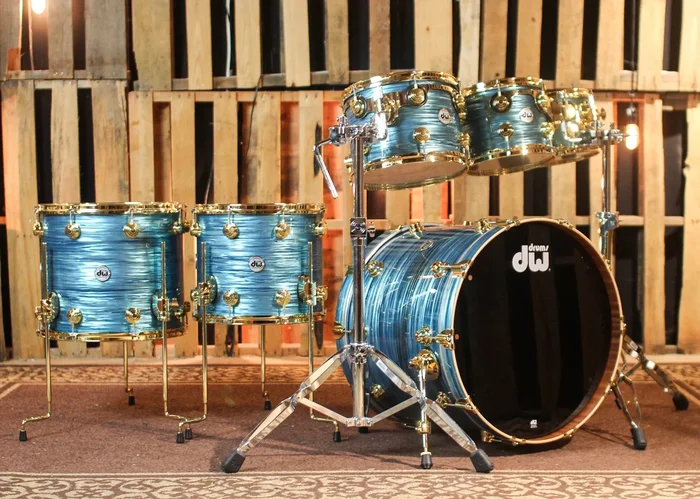 DW Collector’s Maple Mahogany Turquoise Oyster Drum Set – 22,8,10,12,14,16 – SO#1417215