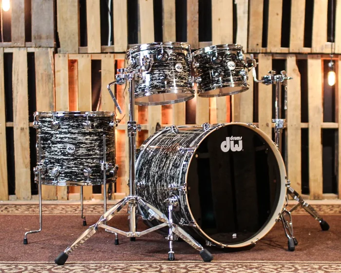DW Collector’s Maple SSC Black Oyster Glass Drum Set – 22,10,12,16 – SO#1392727