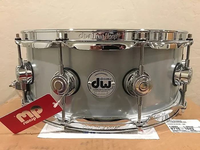DW Collector’s Series 5.5×14 ” Rolled 1mm Aluminum Snare Drum w/ Chrome Hardware