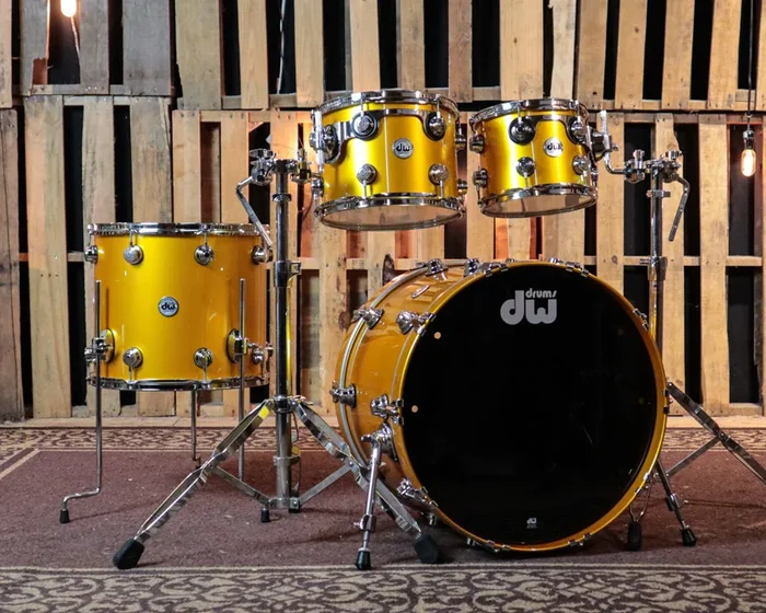 DW Collectors Maple 333 Vegas Gold Drum Set – 16×22,8×10,9×12,14×16 – SO#1255789