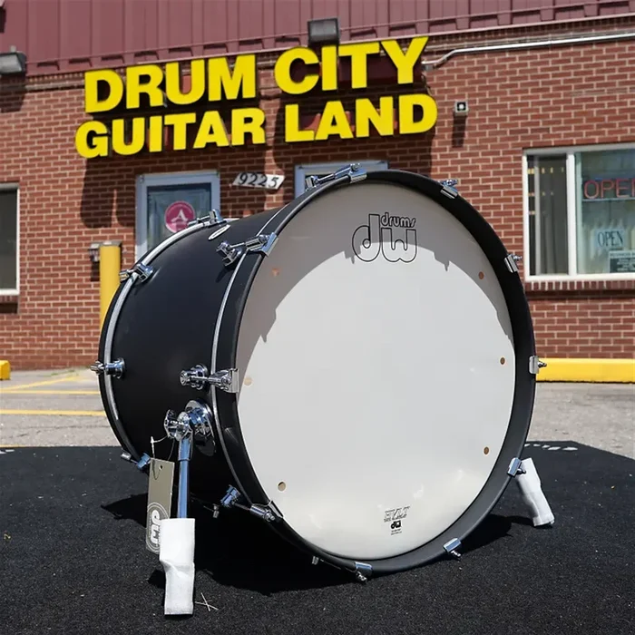 DW DDLM1822KKBL – Design Series 18″ X 22″ Black Satin Maple Bass Drum