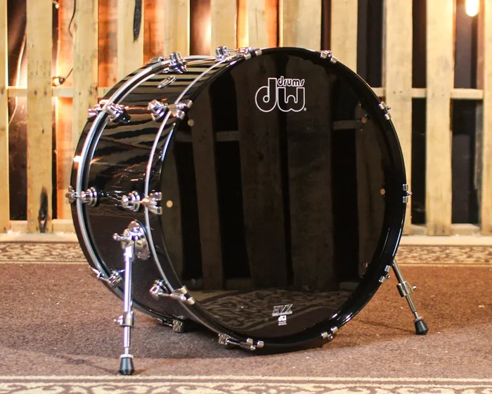 DW Performance Piano Black Lacquer Bass Drum – 14×24