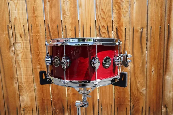 DW USA Performance Series Cherry Stain Lacquer 6.5 x 14″ Maple Snare Drum