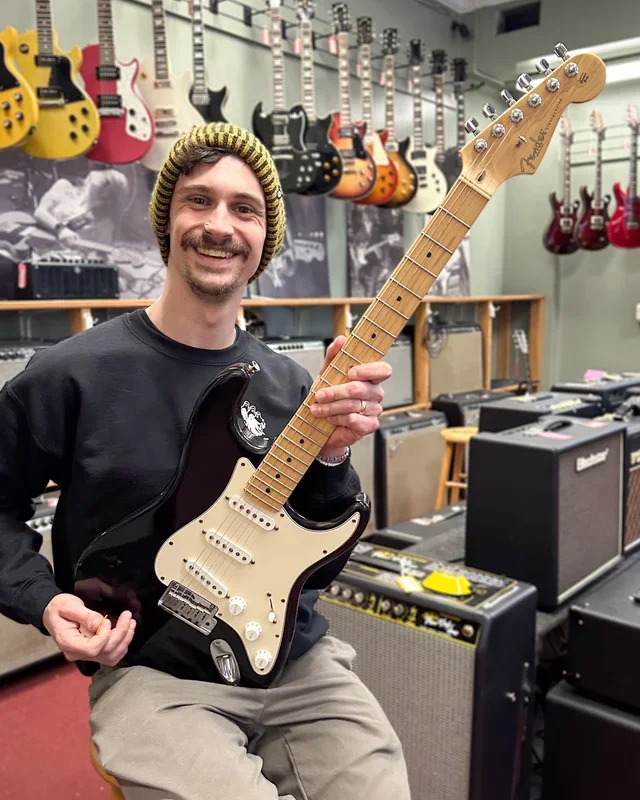Fender American Series Stratocaster Electric Guitar (2004)