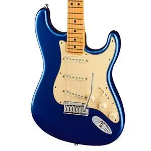 Fender American Ultra Stratocaster – Cobra Blue with Maple Fingerboard