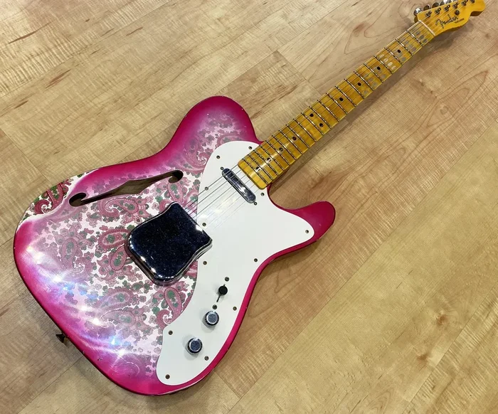 Fender Custom Shop Limited-edition ’50s Thinline Telecaster Relic Electric Guitar Pink Paisley