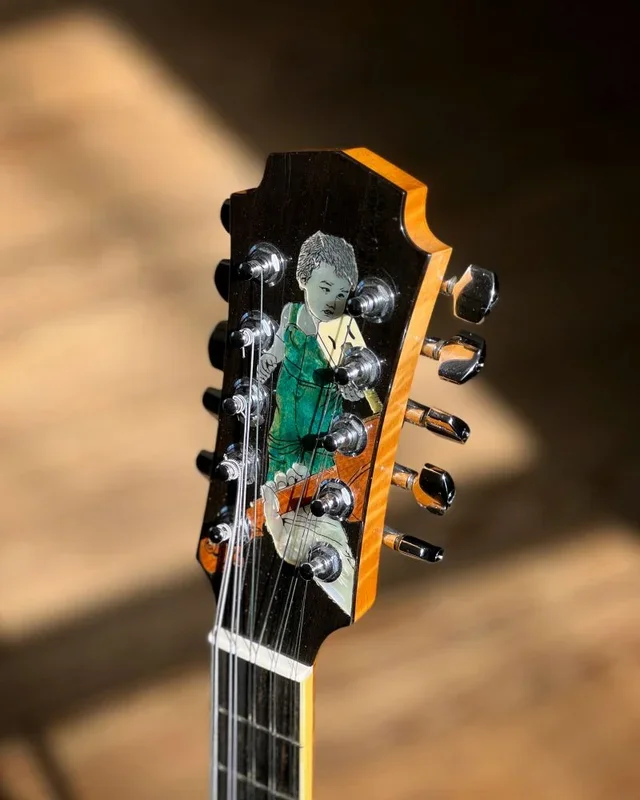 Grit Laskin 10-String Tenor Mandolin (1991)