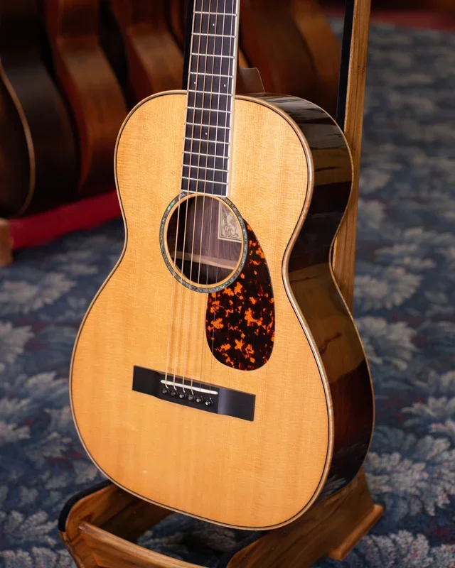 Larrivee P-09 BZ Custom Brazilian Rosewood Acoustic Guitar (2010)