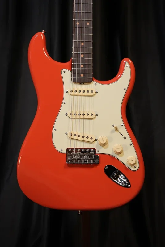 Limited Edition American Vintage II ’61 Stratocaster® Fiesta Red