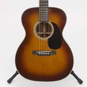 Martin Custom Shop 000-28 Authentic-Inspired 1937 – Ambertone Vintage Low Gloss Adirondack Spruce Top with East Indian Rosewood Back and Sides