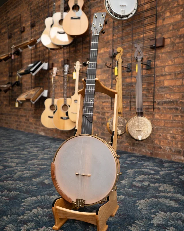 Ome Tupelo Openback Banjo & Case, 12″ Rim, Cherry