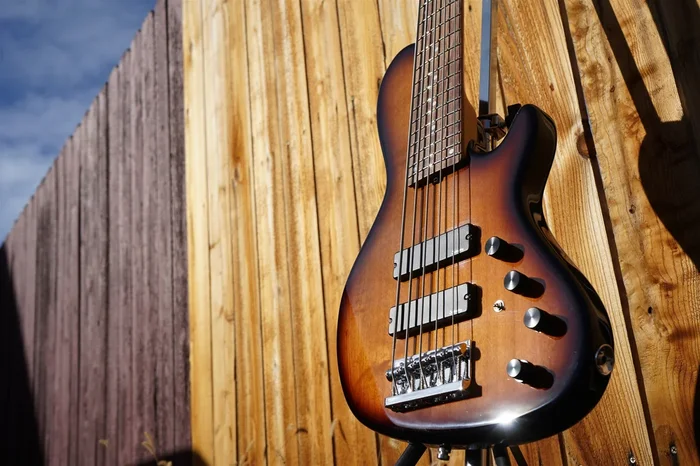 Sadowsky Masterbuilt 24-Fret Single Cut Bass – Red Alder Body – ’59 Burst Transparent High Polish 5-String Eletric Bass