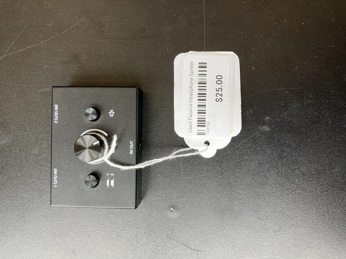 Used Passive Headphone Splitter 3.5MM w/ volume control