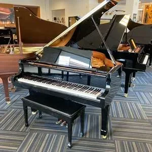 Yamaha C-Series C1 Baby Grand Piano – Polished Ebony